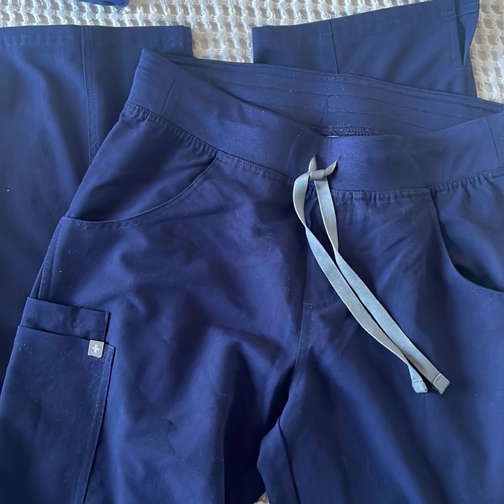 Figs Kade Cargo Scrub Pants